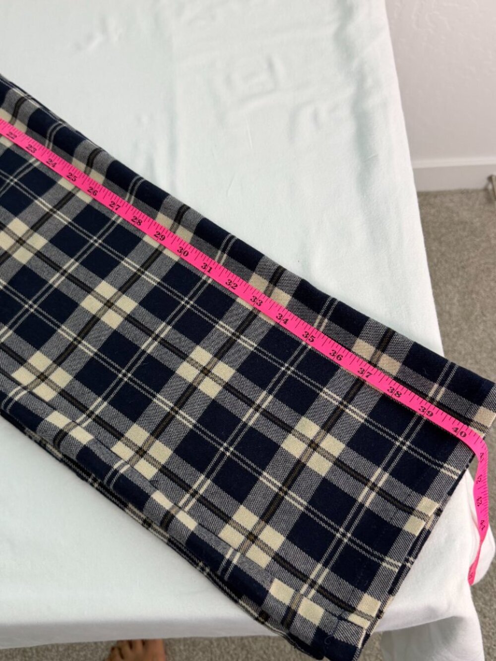 Brandy Melville Plaid Pants Navy Cream Tartan Straight Leg Preppy Academia - Picture 6 of 10